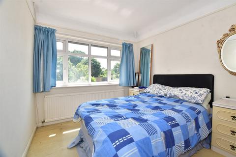 153 Warren Road, Banstead, SM7 1LT