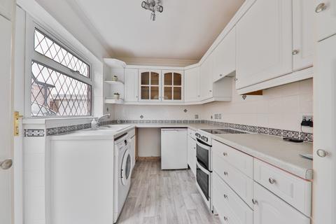 72 Derrymore Road, Willerby, Hull, HU10 6ET