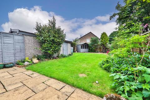72 Derrymore Road, Willerby, Hull, HU10 6ET