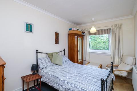 Flat 2/2, 12 Glenkirk Drive, Glasgow, G15 6DH
