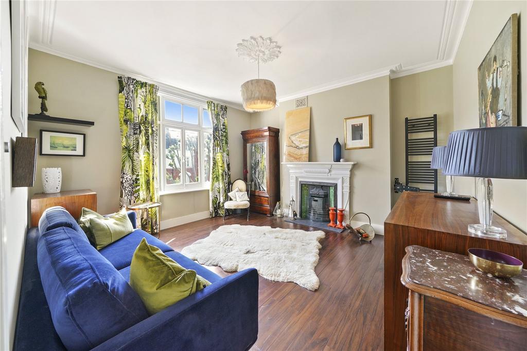 Southwold Mansions, Widley Road, London 2 bed flat - £2,600 pcm (£600 pw)