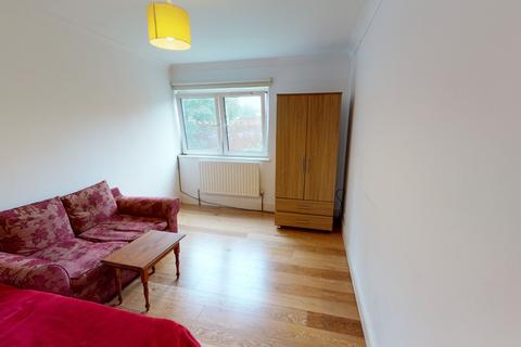 4 bedroom end of terrace house to rent, Melba Way, London, Greater London, SE13 7QY