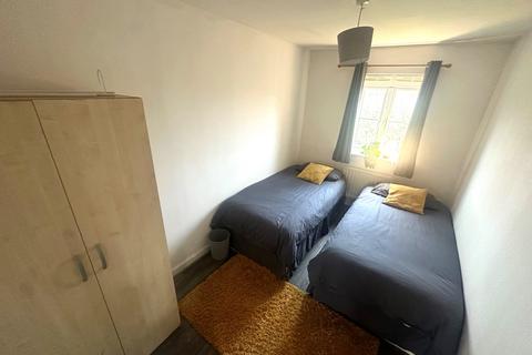 2 bedroom maisonette to rent, Hayes UB3