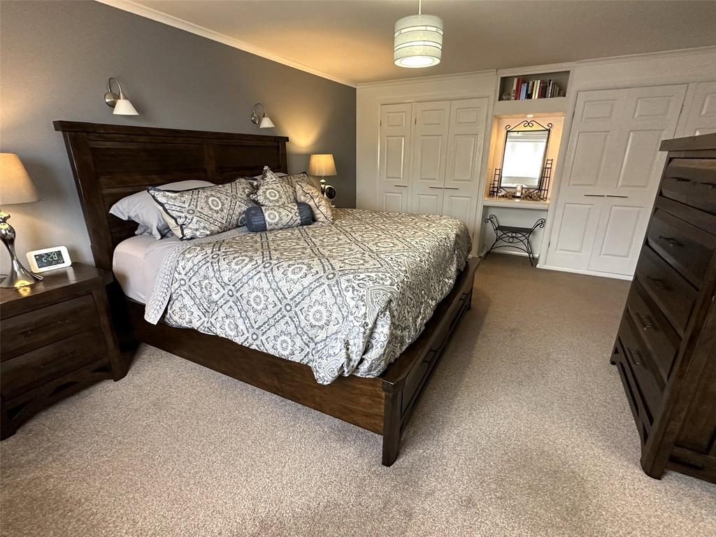 Boyce Close, The Wheatridge East, Gloucester, GL4 5 bed detached house