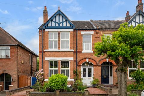 4 bedroom semi-detached house for sale, Acacia Road, Leamington Spa, Warwickshire CV32 6EF