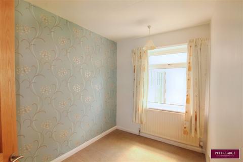 14 Clayton Drive, Prestatyn, LL19 9RW