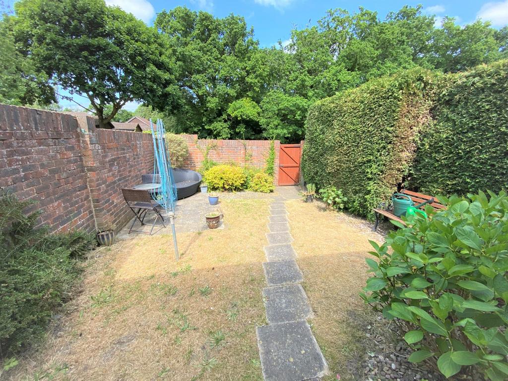 ST JOHNS 3 bed terraced house for sale £385,000