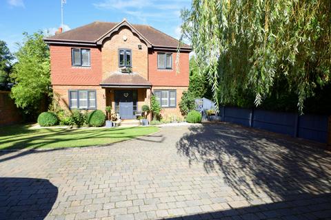 4 bedroom detached house for sale, Meadow View, Priest Hill, Old Windsor, Berkshire, SL4