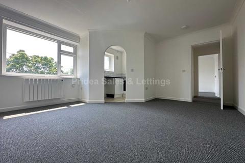 1 bedroom apartment to rent, High Street, Marton