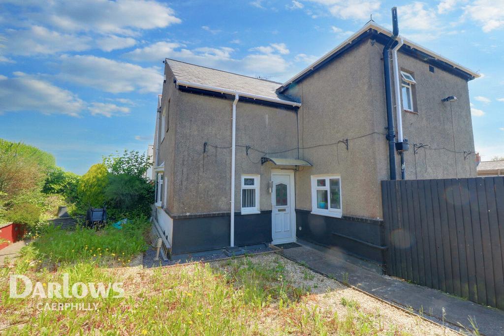 Second Avenue, Caerphilly 3 bed semidetached house £200,000