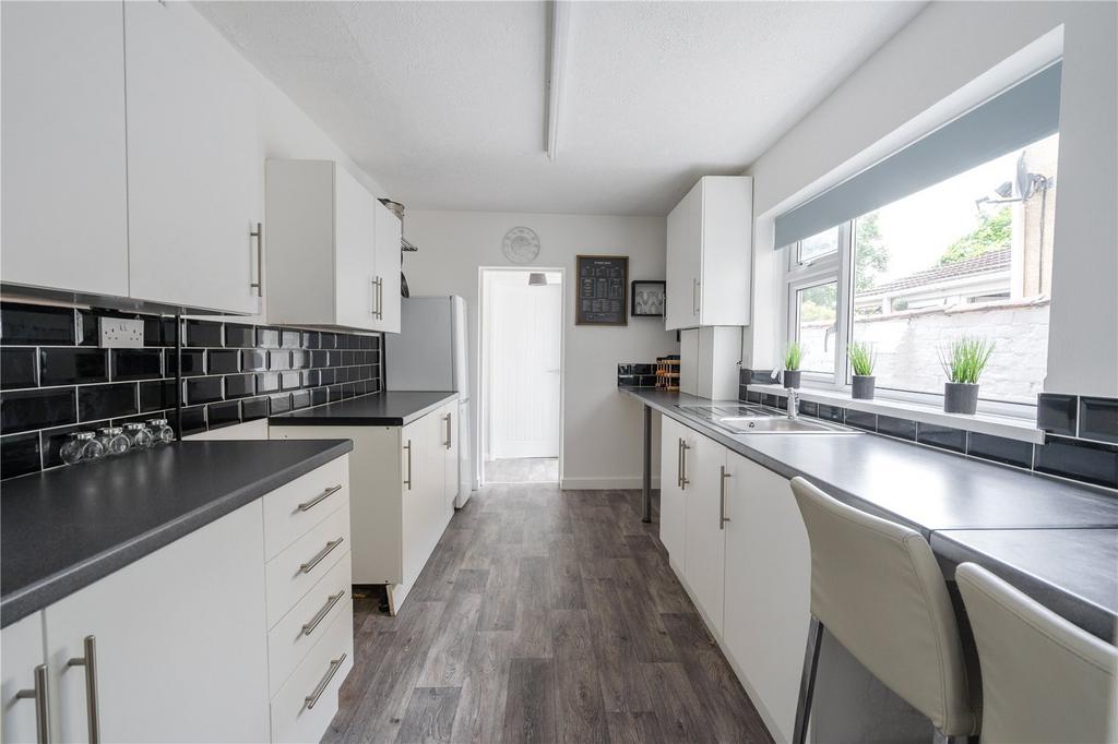 Kitchen (2)