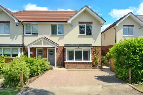 17 Covey Road, Worcester Park, KT4 8RA