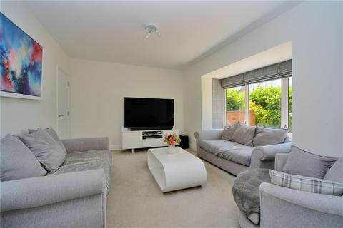 17 Covey Road, Worcester Park, KT4 8RA