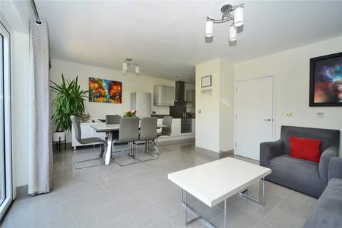 17 Covey Road, Worcester Park, KT4 8RA