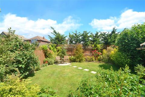 17 Covey Road, Worcester Park, KT4 8RA