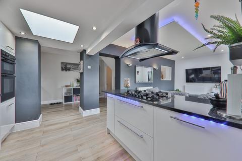 16 Beech View, Walkington, Beverley, HU17 8SE