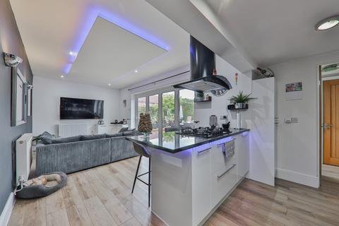 16 Beech View, Walkington, Beverley, HU17 8SE