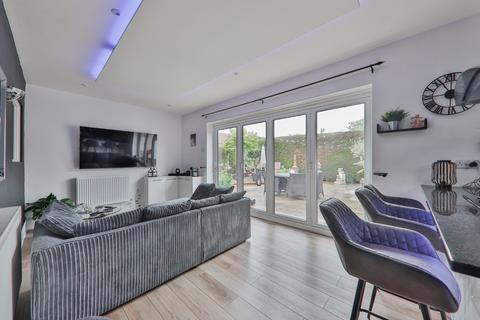 16 Beech View, Walkington, Beverley, HU17 8SE