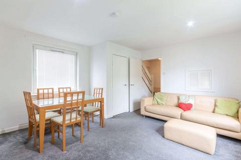 undefined, 2024L South Gyle Mains, Edinburgh, EH12 9EP