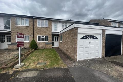 90c Richmond Crescent, London, E4 9RU
