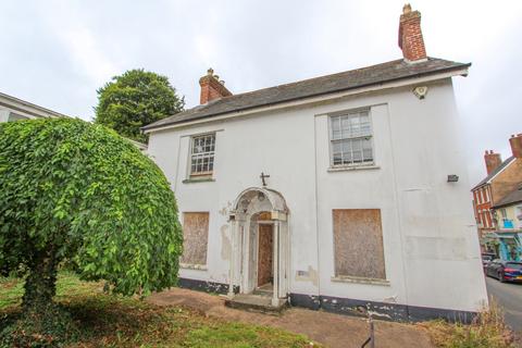 Detached house for sale