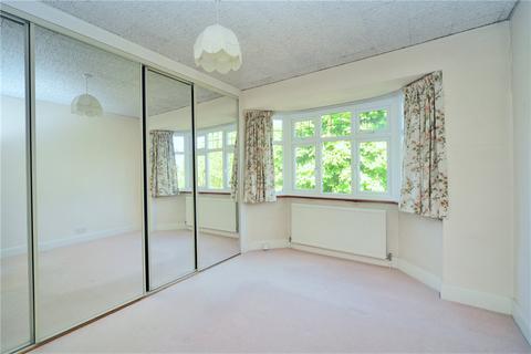 126 Chipstead Way, Woodmansterne, Banstead, SM7 3JR