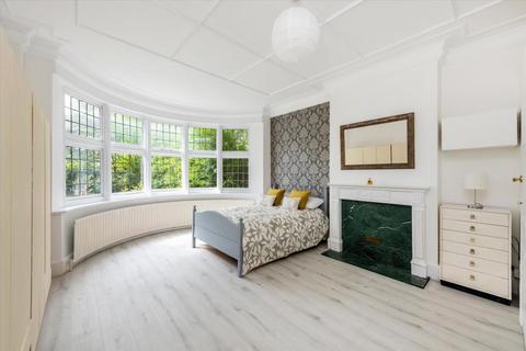3 bedroom flat for sale, Great North Road, Highgate, N6