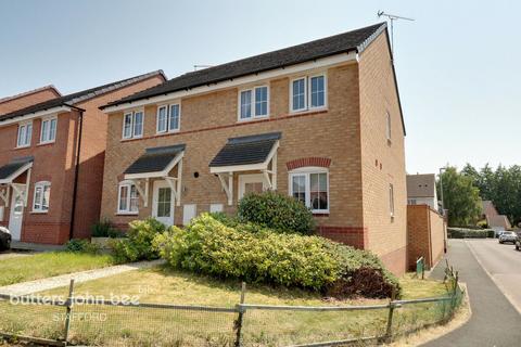 2 bedroom semi-detached house for sale, Hollingworth Close, Stone