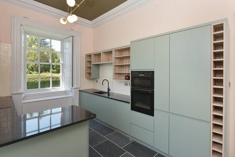 49/2 Mortonhall Gate, Edinburgh, EH16 6TJ