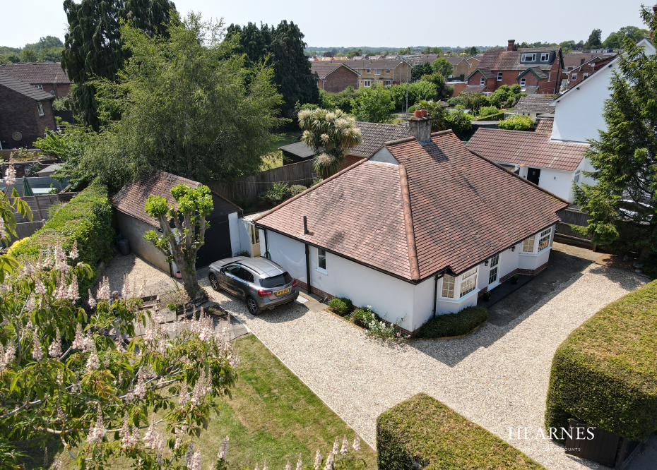 Leigh Road, Wimborne, Dorset, BH21 2AE 2 bed detached bungalow for sale