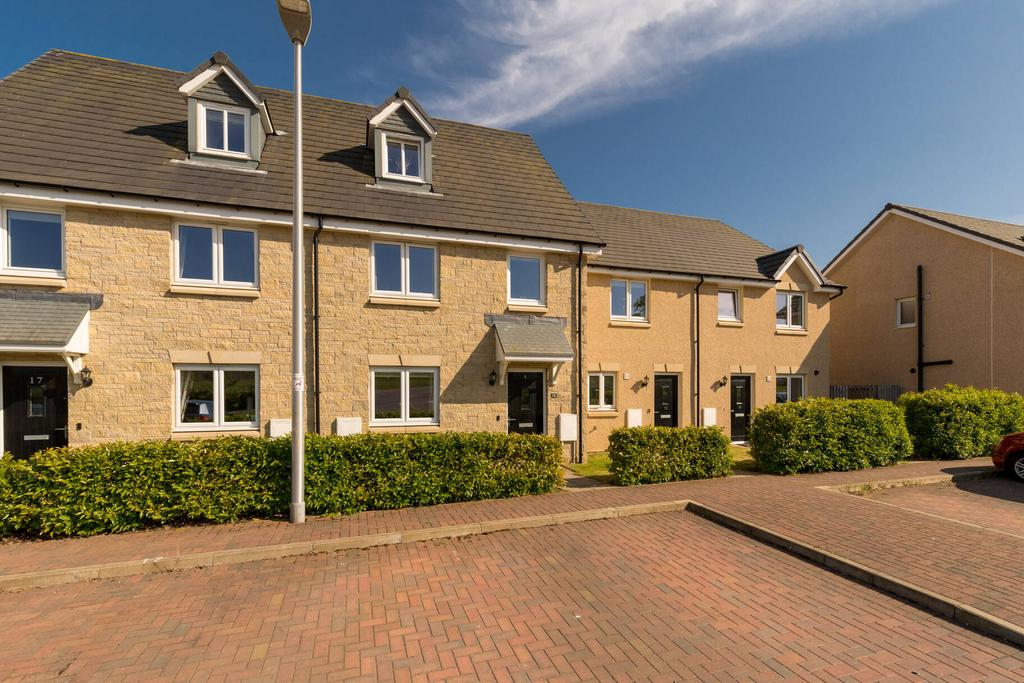 16 Foster Road, Penicuik, EH26 0FL 4 bed villa for sale £275,000