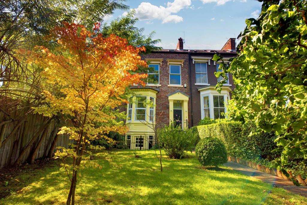 Park Place West, Sunderland, SR2 7 bed terraced house for sale £299,950