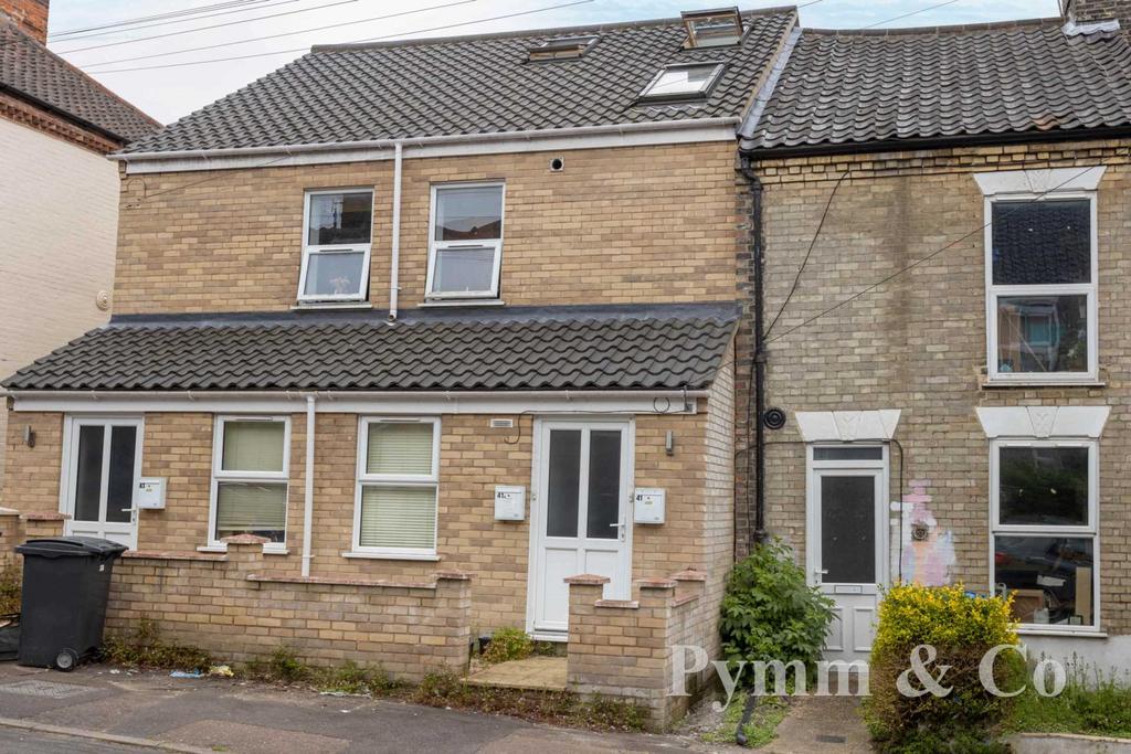 Churchill Road, Norwich NR3 2 bed duplex for sale £170,000