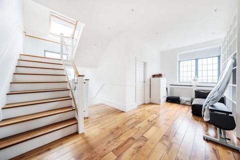 50 Wise Lane, London, NW7 2RE