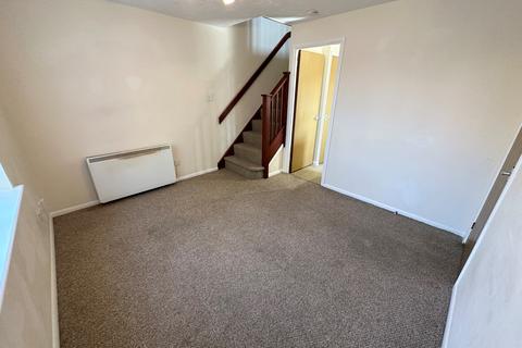 2 bedroom terraced house to rent, Kestrel Close, Hartford, PE29