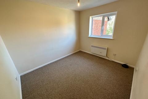 2 bedroom terraced house to rent, Kestrel Close, Hartford, PE29