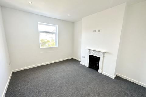 2 bedroom flat to rent, Radnor Bridge Road, Folkestone, CT20