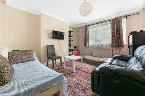 1 bedroom flat for sale, Jubilee Court, London Road