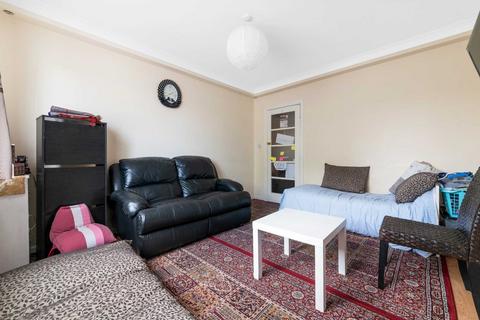 1 bedroom flat for sale, Jubilee Court, London Road