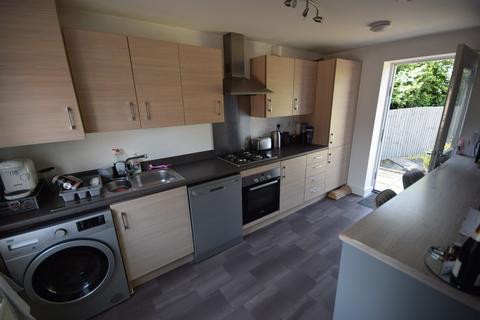 2 bedroom semi-detached house to rent, Scholars Way, Werrington