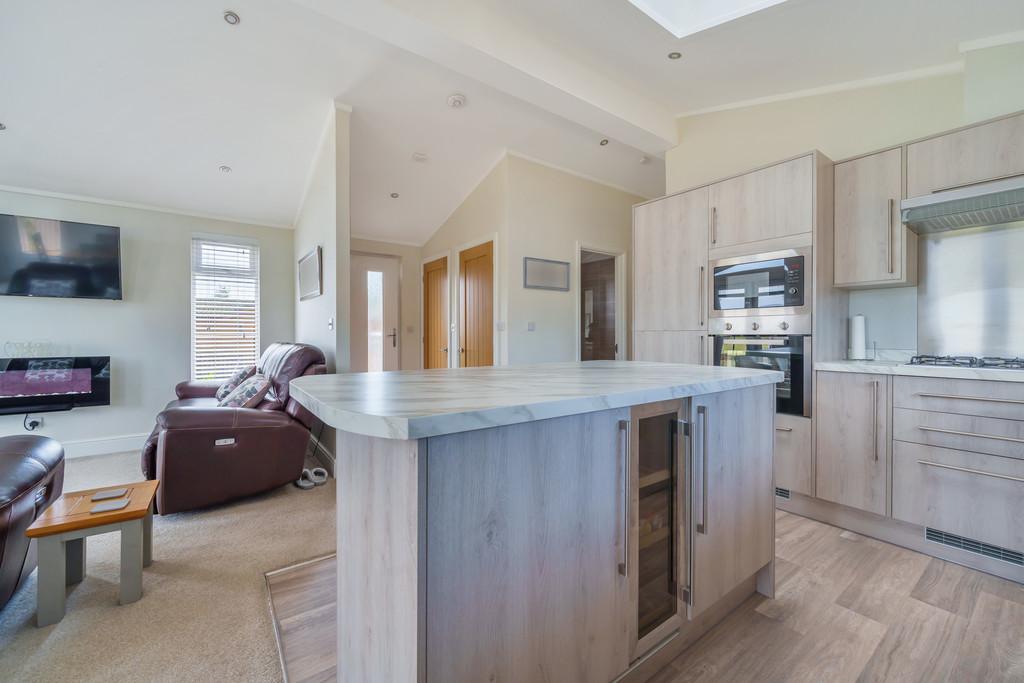 Kitchen / Living Room