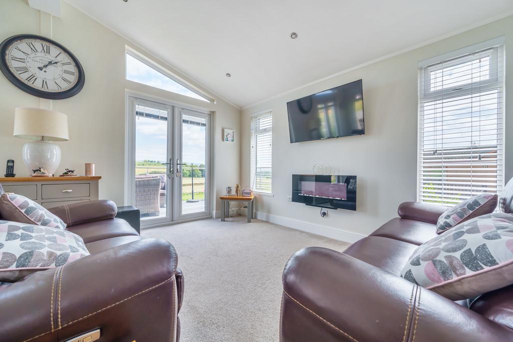 Kitchen / Living Room