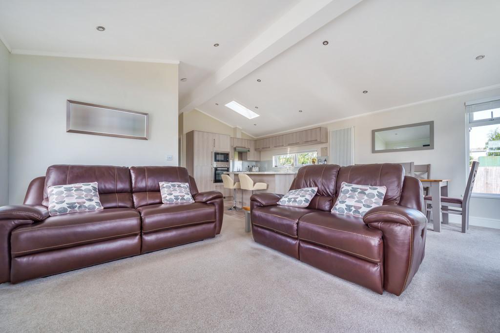 Kitchen / Living Room