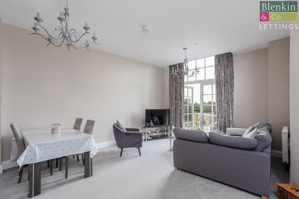 The Residence, Road, York, YO23 1DQ 2 bed flat to rent £1,600 pcm (£369 pw)