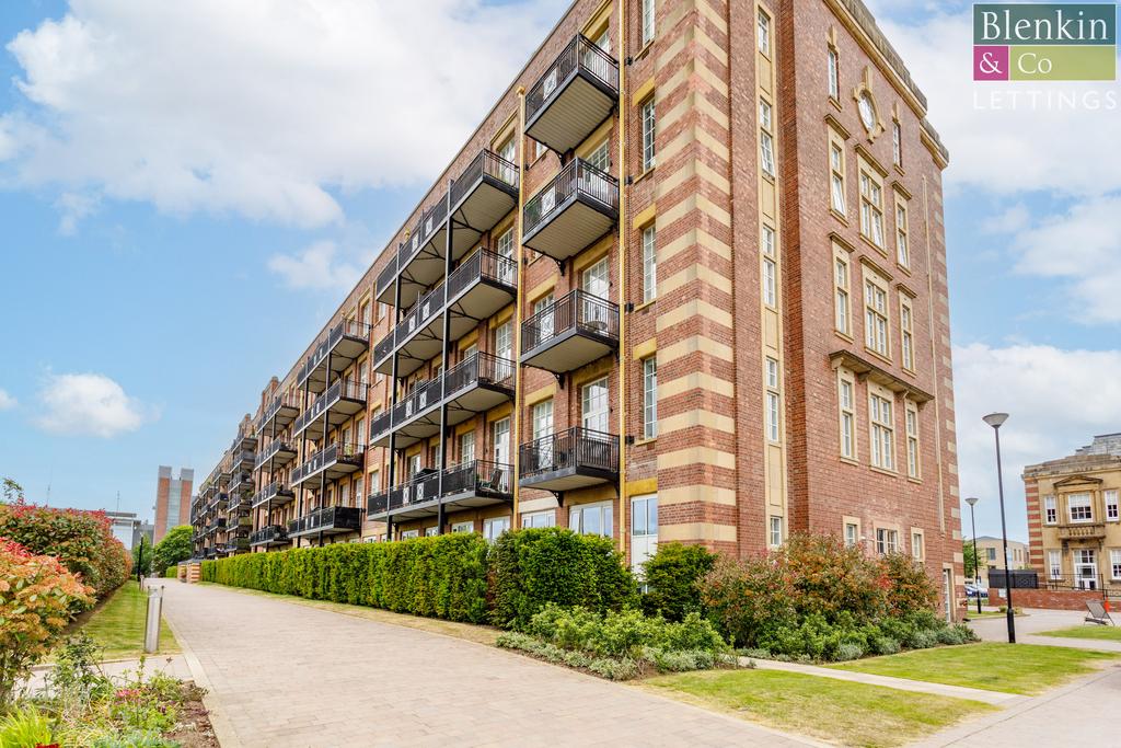 The Residence, Road... 2 bed flat to rent £1,600 pcm (£