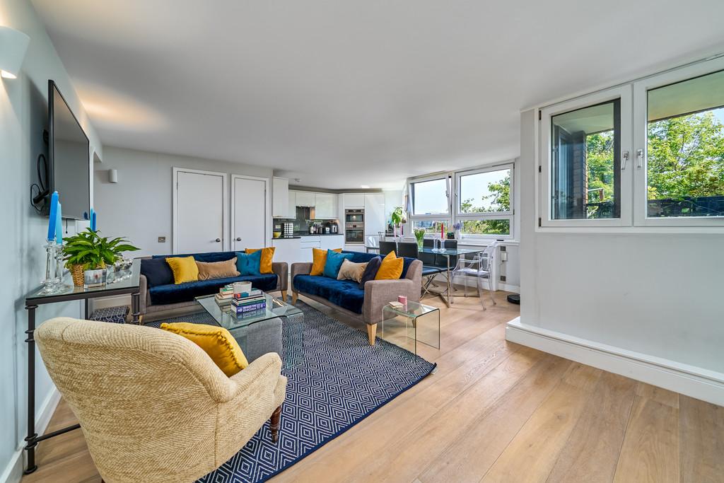 Upper Blantyre Walk, Worlds End Estate, Chelsea 2 bed apartment for