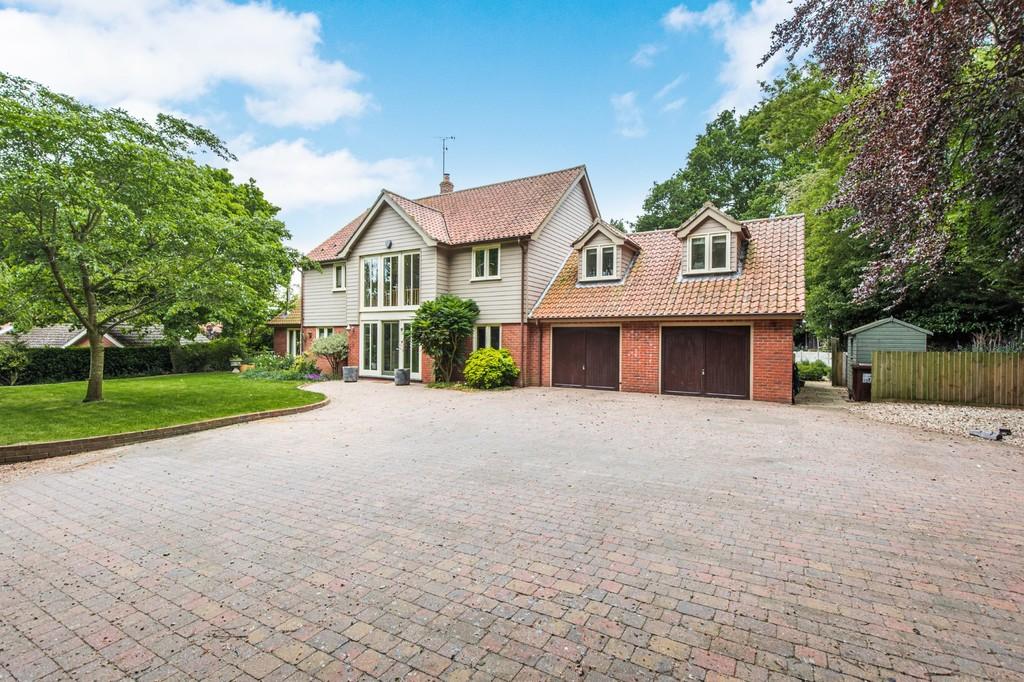 Fakenham 4 bed detached house for sale £850,000