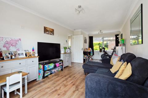 2 bedroom apartment for sale, Hillside, Chesham, Buckinghamshire
