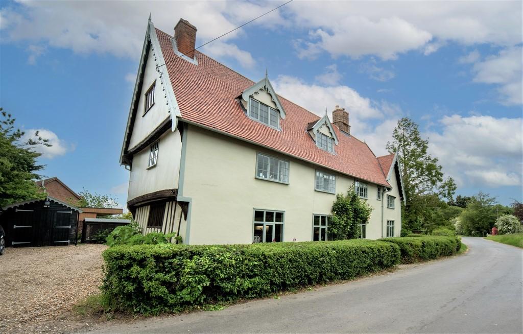 Wingfield 4 bed detached house for sale £650,000
