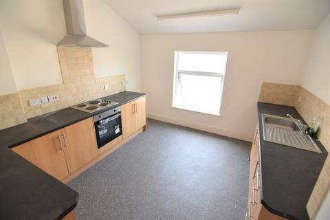 3 bedroom maisonette to rent, Park Road, Blackpool